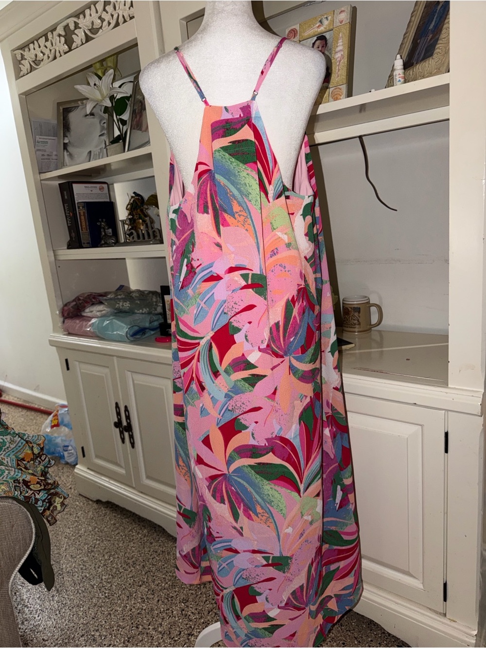 Women’s Pink Tropical Print dress - Picture 3 of 6